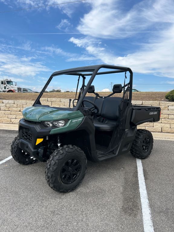 2026 Can-Am Defender DPS HD7