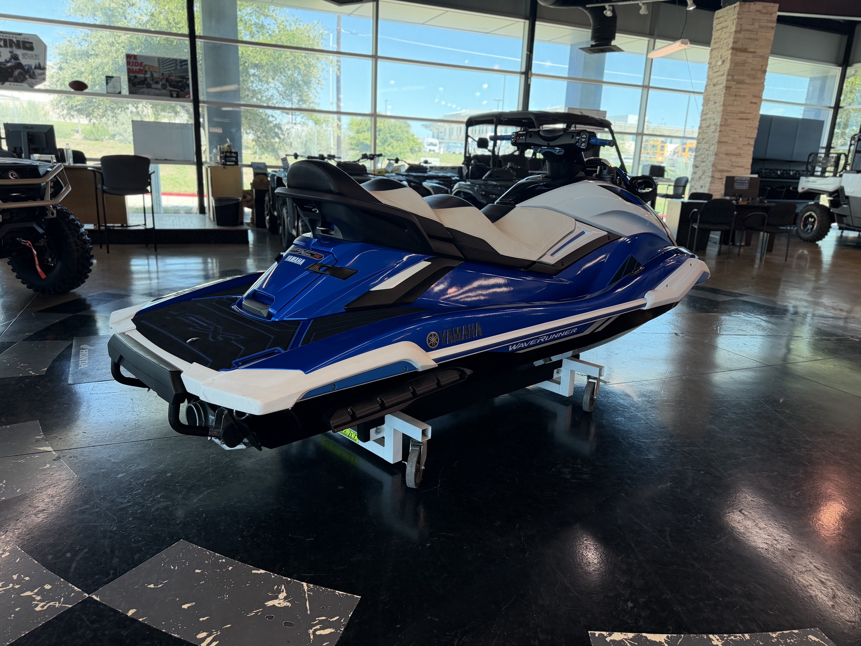 2019 YAMAHA FX CRUISER SVHO- AZURE BL WATERCRAFT