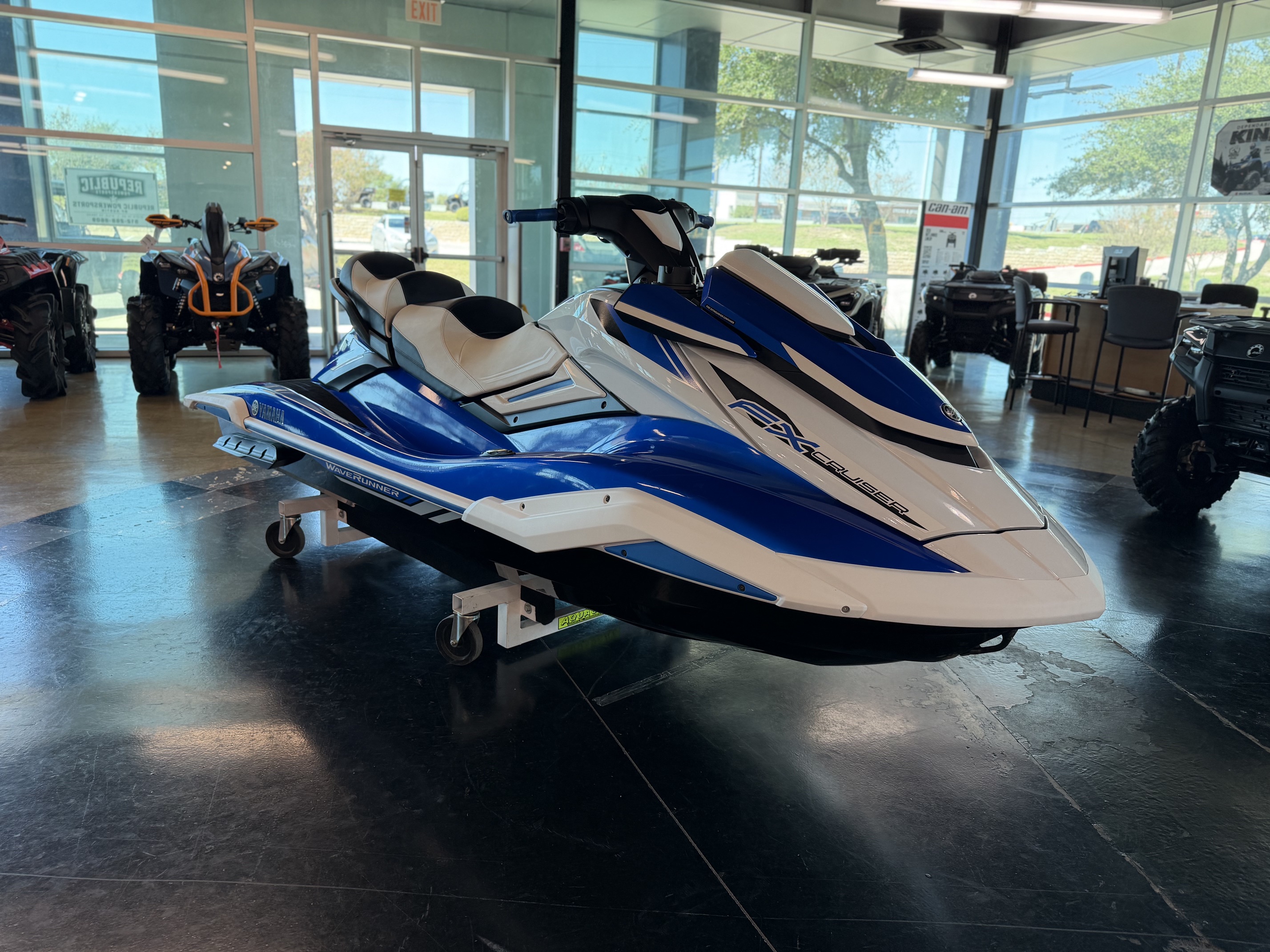 2019 YAMAHA FX CRUISER SVHO- AZURE BL WATERCRAFT