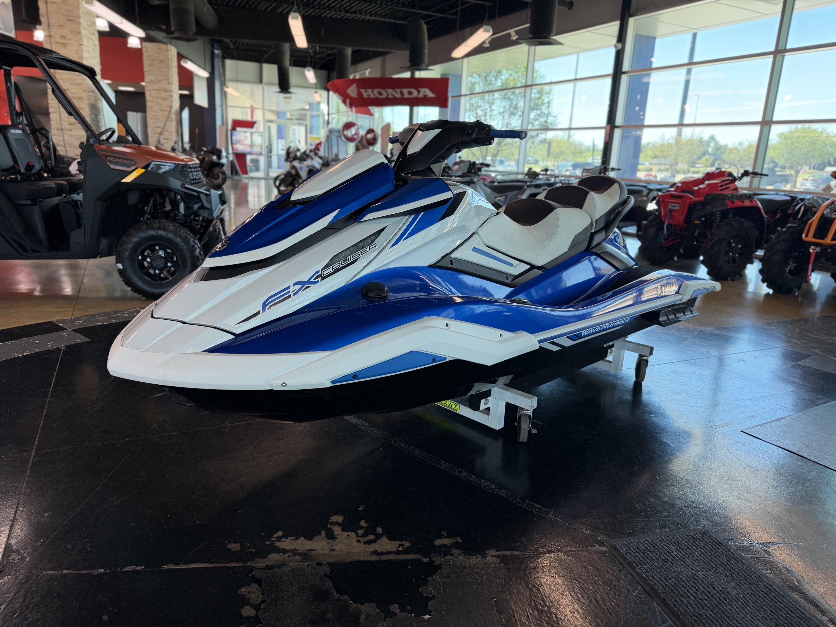 2019 YAMAHA FX CRUISER SVHO- AZURE BL WATERCRAFT