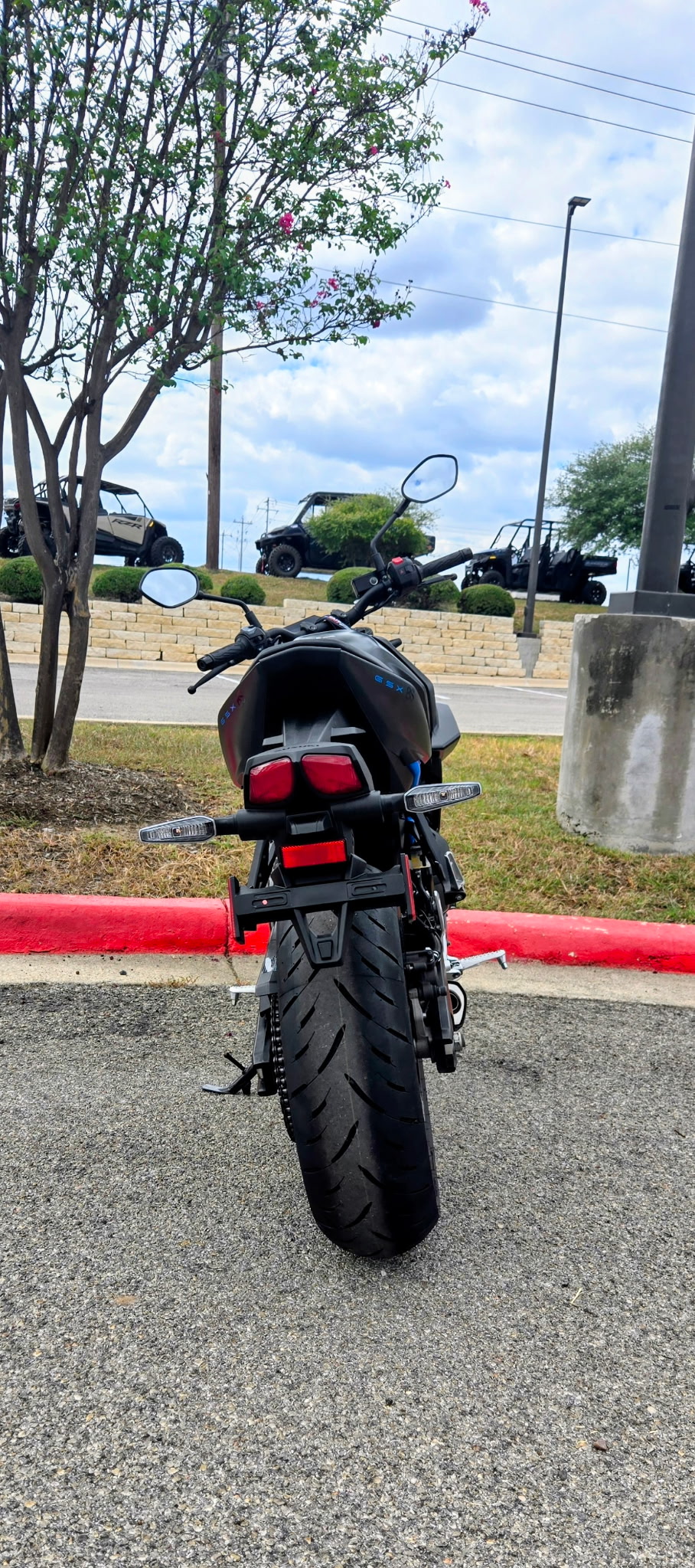 2024 SUZUKI GSX-8S MOTORCYCLE