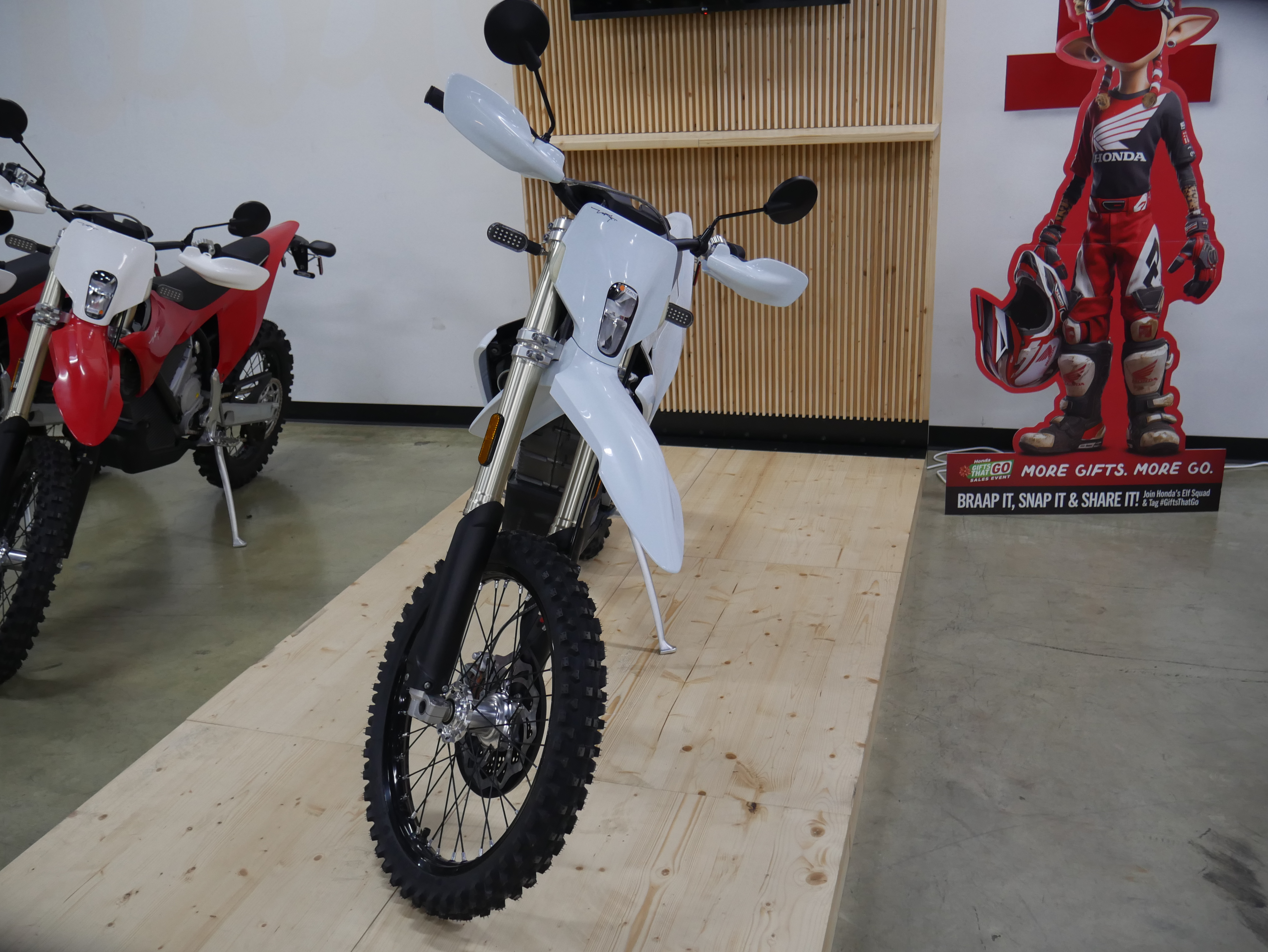 2025 Stark VARG EX MOTORCYCLE