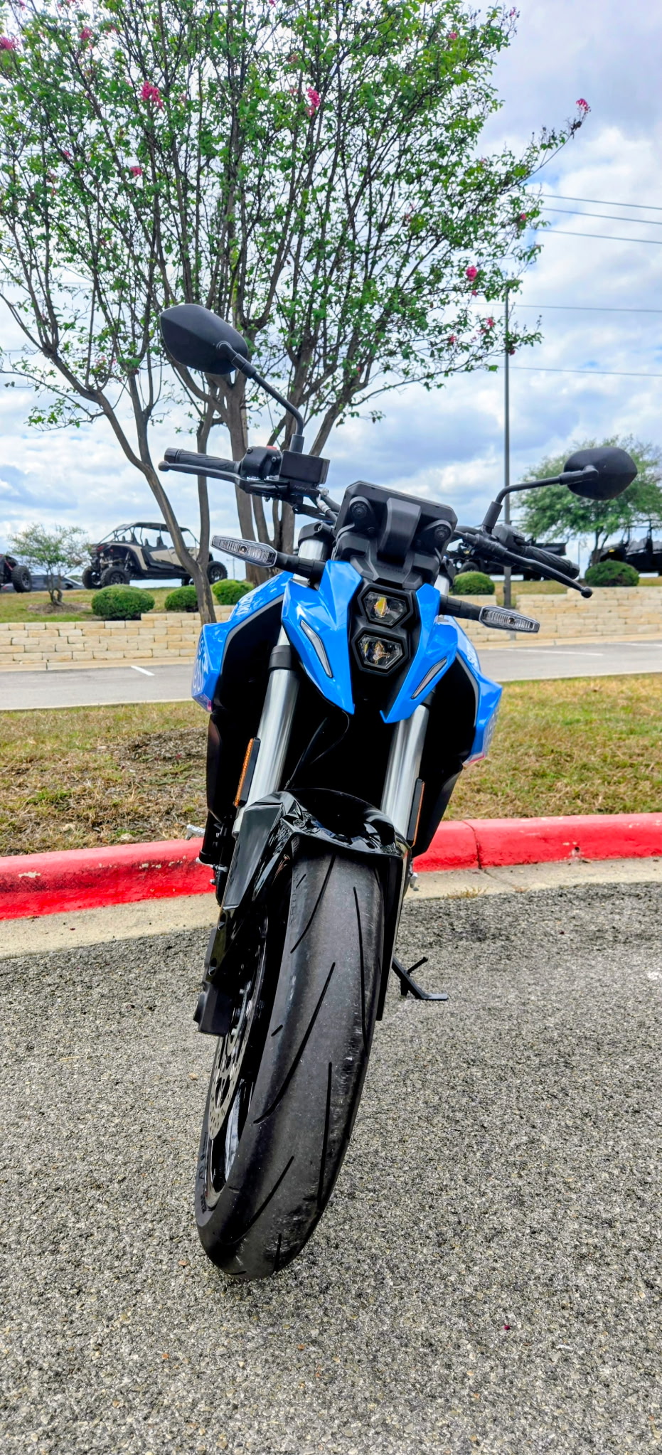 2025 SUZUKI GSX-8S MOTORCYCLE