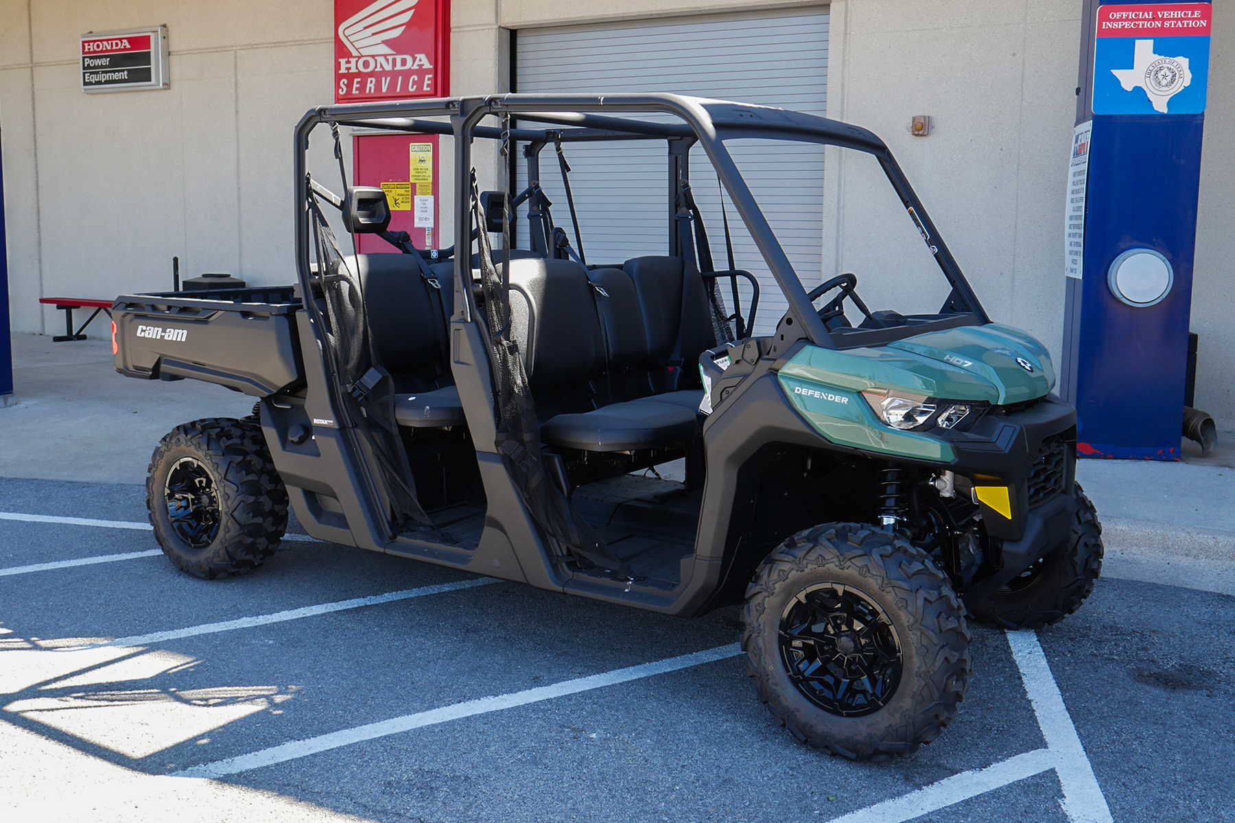 2026 Can-Am Defender MAX HD7 UTV