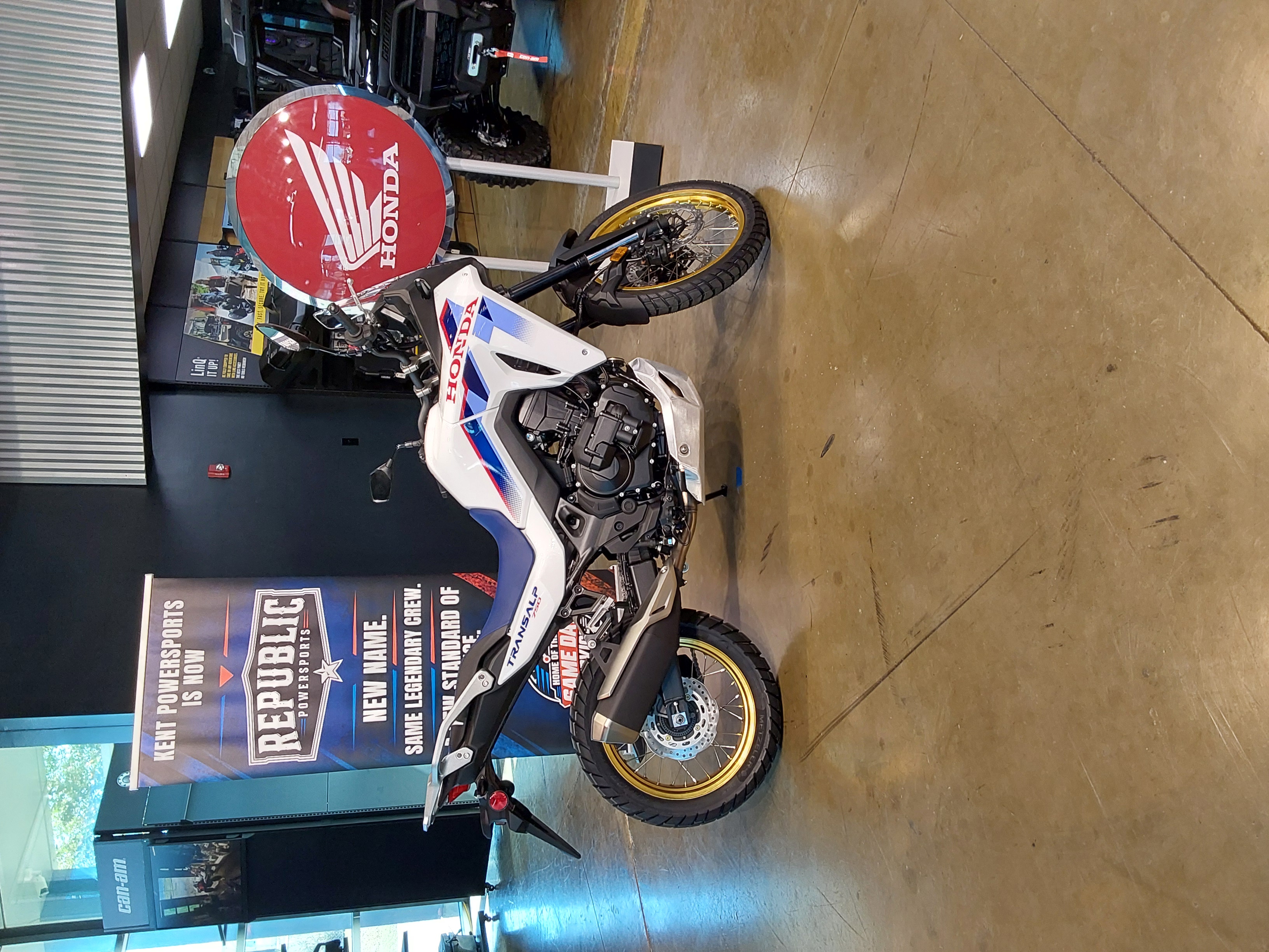 2026 HONDA TRANSALP MOTORCYCLE