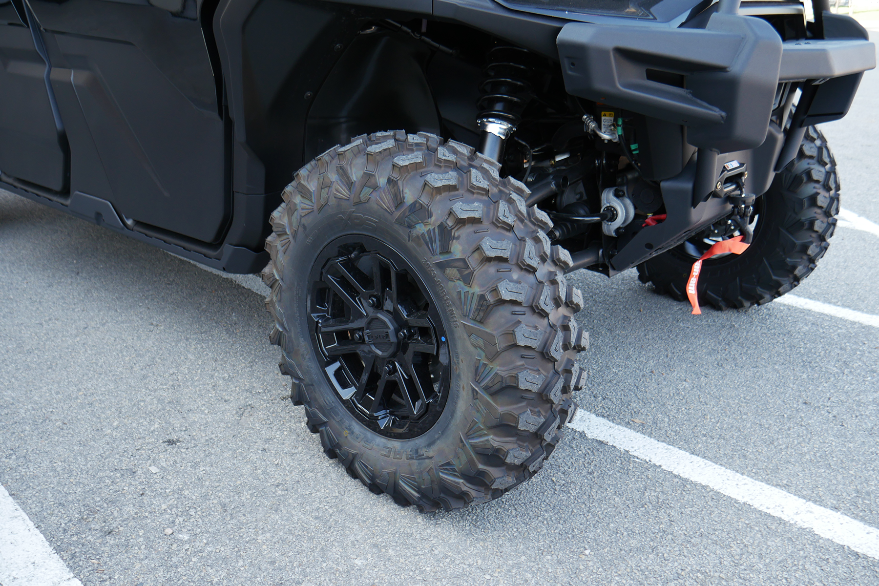 2027 Can-Am DEF MAX LONE STAR 65 HD11 CAB UTV