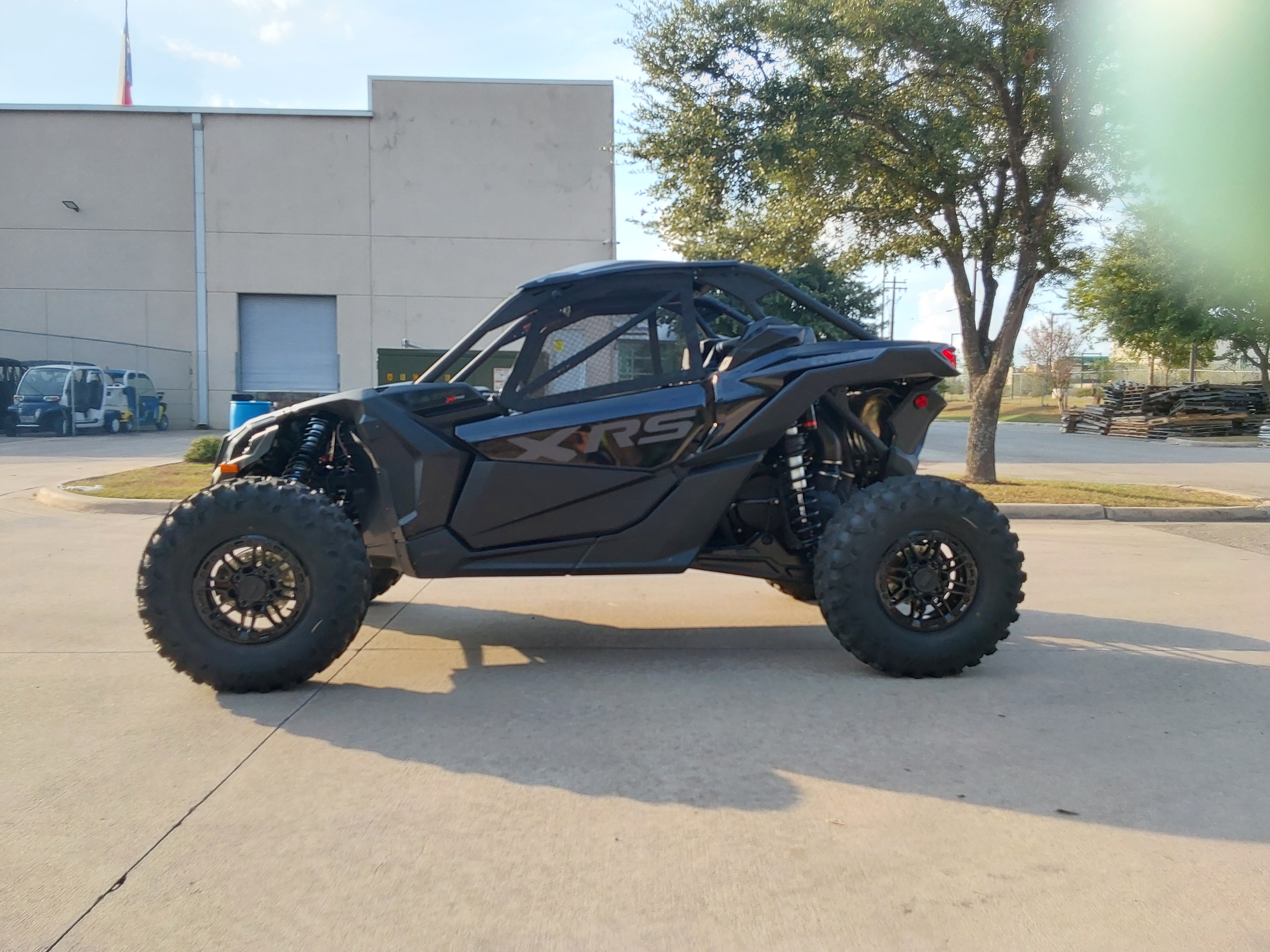2027 Can-Am MAVERICK X3 XRS 72 TRR BK HB UTV