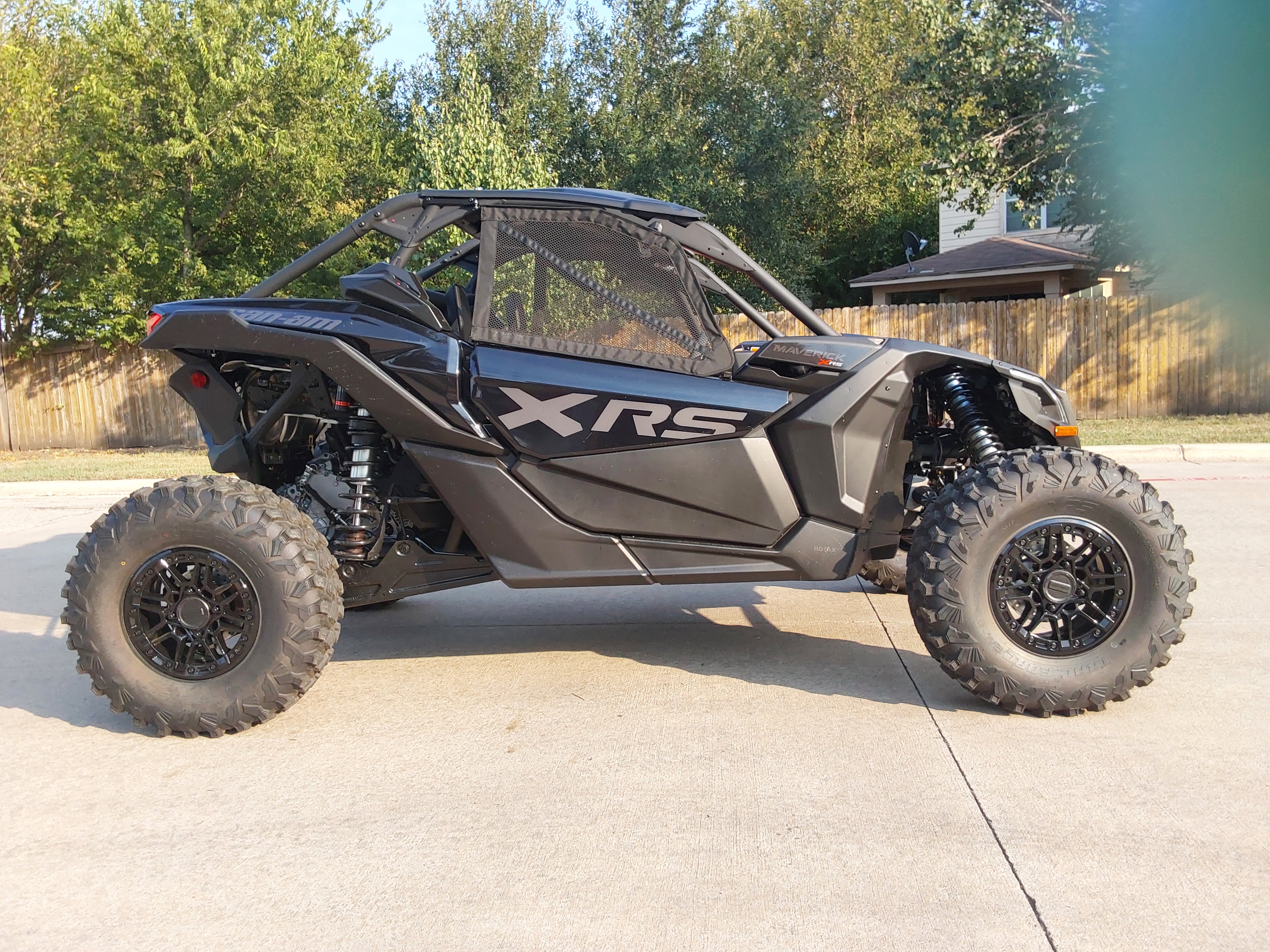 2027 Can-Am MAVERICK X3 XRS 72 TRR BK HB UTV